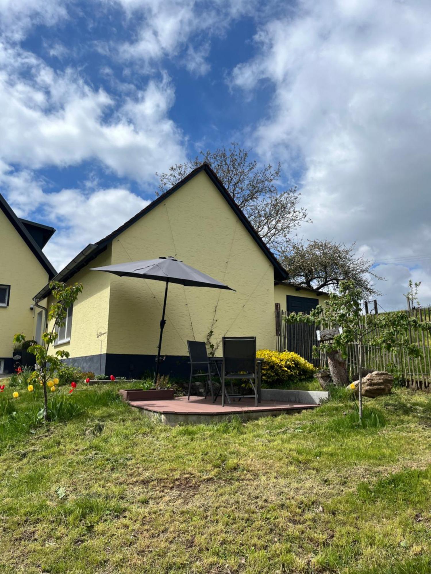 Fewo Haus Hutzelbuck In Idyllisch-Gruener Lage Naehe An Ansbach Dış mekan fotoğraf